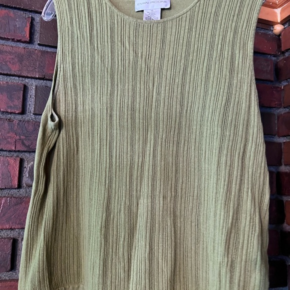 Womens Evan picone 2 piece shirt set - Picture 2 of 3